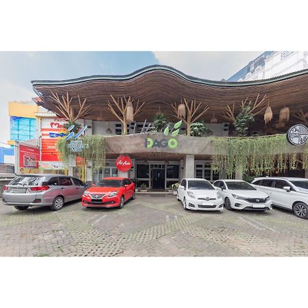 Urbanview Hotel Utari Bandung Dış mekan fotoğraf